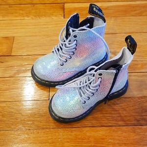 Doc martens toddler size 7